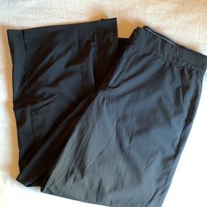 Athleta Tribeca Crop Pant in Black